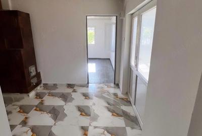 Casă cu 4 camere cu Teren 400 Mp în Central - 2