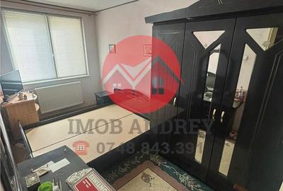 Apartament cu 3 camere decomandat în Central - 8