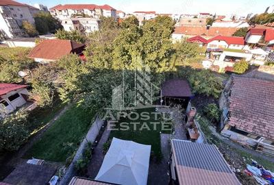 Pensiune in functiune, 12 camere plus un apartament, zona CETATII - 2