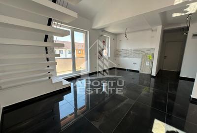 Penthouse cu scara interioara, 3 camere si 2 bai, disponibil imediat. - 2