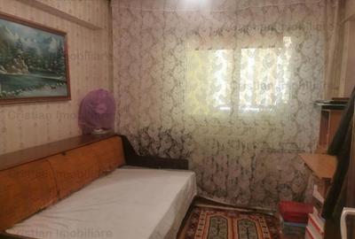 Scolilor 3 cam 70mp conf.1 Decomandat Mobilat utilat , balco - 4