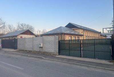 Spațiu comercial, de 200 mp, în Central - 8
