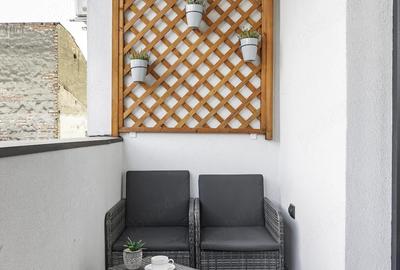 Apartament cu 2 camere semidecomandat, mobilat în Central - 1