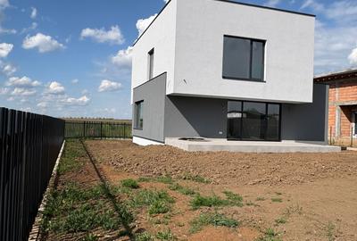 Casă cu 4 camere în Giarmata - 3