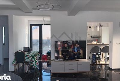 Casă cu 5 camere cu Teren 515 Mp în Rediu - 10