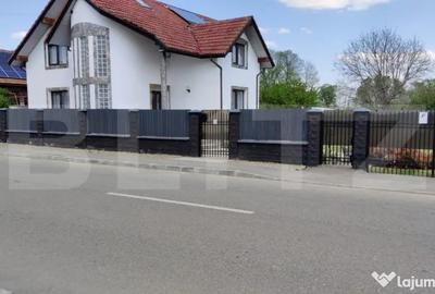 Casă cu 4 camere cu Teren 3300 Mp în Debarcader - 8