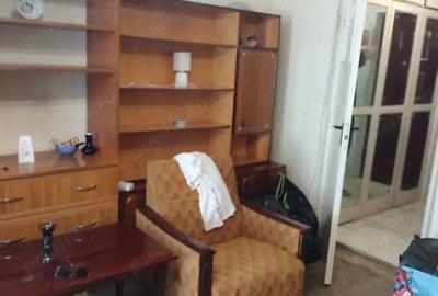 Garsoniera,semidecomandata,30 mp Ploie?ti vis a vis de spitalul Jude?ean 33.000 Euro negociabil - 4