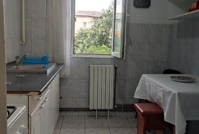 Apartament cu 2 camere semidecomandat în Micro 9 - 1