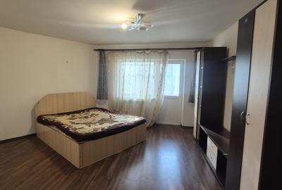 Apartament cu 4 camere decomandat în Metalurgie - 1