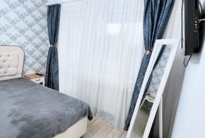 Central - str.DeMijloc - apartament 2 camere semidecomandat - cochet - 3