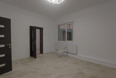 Casă cu Teren 450 Mp în Central - 2