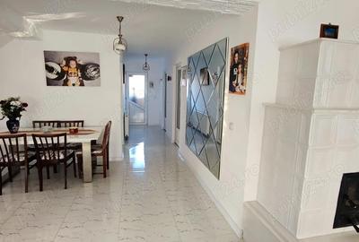 Casă cu 7 camere cu Teren 650 Mp în Central - 6