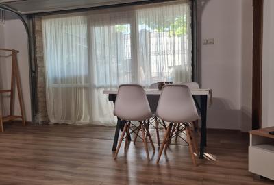 Apartament cu 4 camere decomandat în Trocadero - 8