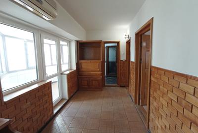 Apartament cu 4 camere decomandat, mobilat în Nicolina - 12