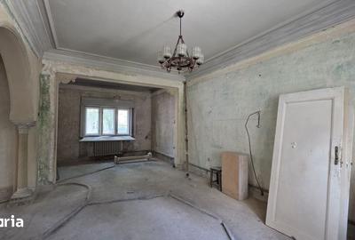 Casă cu 6 camere cu Canalizare în Domenii - 5
