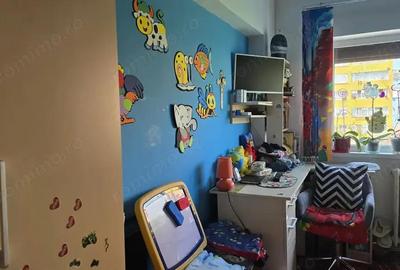 Apartament cu 3 camere decomandat în Bălcescu - 2