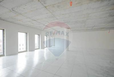 Spațiu comercial, de 414 mp, în Ultracentral - 11