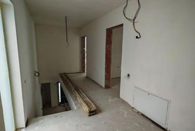 Vila LUX Parter+Etaj(stil mediteranean) in Stupini zona Plugarilor - 12