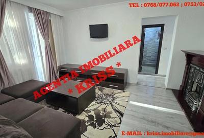 Apartament cu 3 camere semidecomandat în Central
