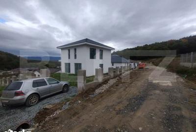 Casă cu 4 camere cu Teren 570 Mp în Budacu de Jos - 6