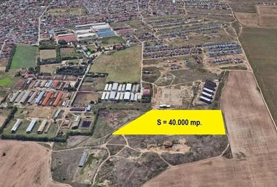 Teren de 40000 mp, în Central - 2