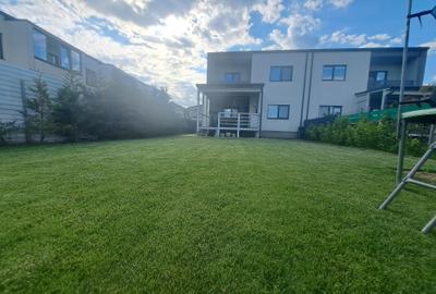 Duplex cu 4 camere în Dumbrăvița