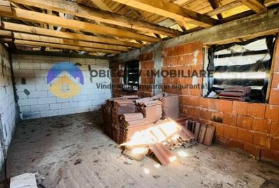 CASA la rosu comuna STEFAN CEL MARE - 1
