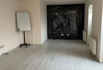 Piata Victoriei | Cladire de Birouri de vanzare - 8