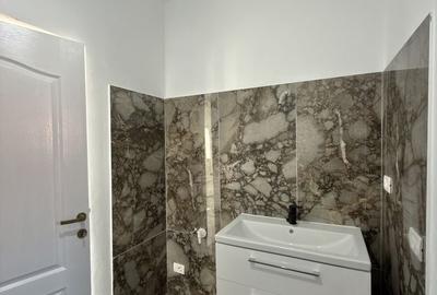 Casă cu 3 camere cu Teren 480 Mp în Sânmihaiu Român - 2