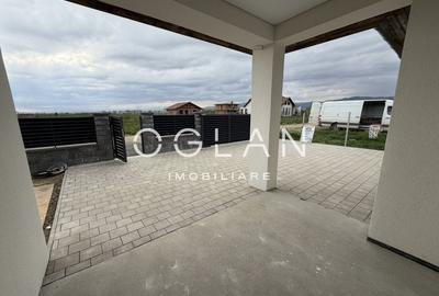 Casă individuală cu 3 camere cu Canalizare în Cristian - 8