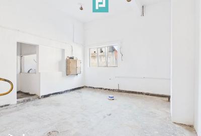 Spațiu comercial, de 269 mp, în Central - 15