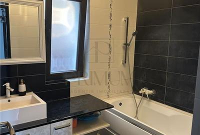 Casă cu 6 camere decomandat cu Canalizare în Braytim - 12