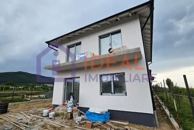 Casa Individuala cu 326 mp de curte si Carport, in Poplaca - 4
