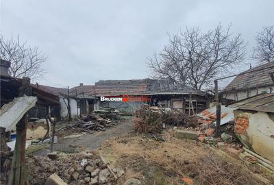 Casa cu teren aferent - 17