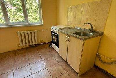 Garsonieră de vânzare – 27 mp, etaj 4/4 – Zona Gară, lângă Școala Nr. 7 Garsonieră de vânzare – 27 mp, etaj 4/4 – Zona Gară, lângă Școala Nr. 7 - 5
