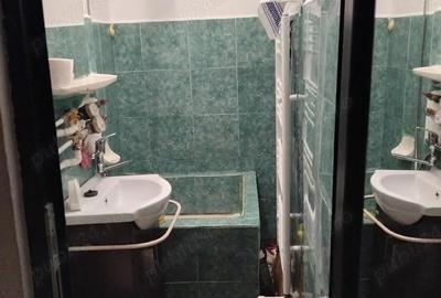 Garsonieră semidecomandată în Micro 19 - 1