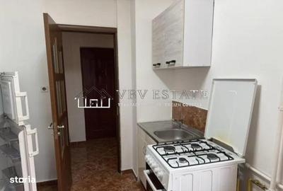 Apartament cu 3 camere semidecomandat, mobilat în Tineretului - 1