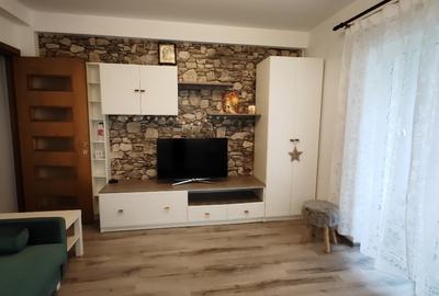 Apartament cu 2 camere decomandat în Tractorul - 5