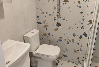 Garsonieră decomandată în Girocului