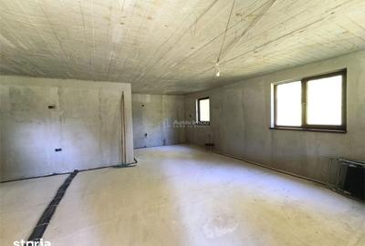 Casă cu 7 camere cu Teren 1035 Mp în Central - 7