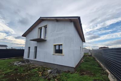 Vila de vanzare in Balotesti,vecinatate lac - 2