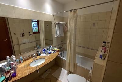 Casă cu 8 camere cu Canalizare în Dorobanți - 13
