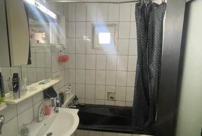 Apartament cu 3 camere, foarte spa?ios ?i bine compartimentat, avand 60 mp utili - 8