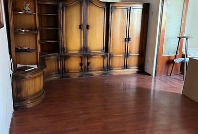 Apartament cu 4 camere în Central - 3