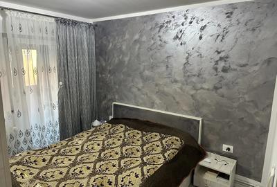 Apartament cu 3 camere 2 balcoane etaj 3 - 1