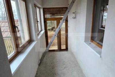 Casă cu 4 camere cu Teren 4000 Mp în Central - 8