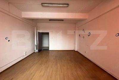 Spațiu comercial, de 25 mp, în Central