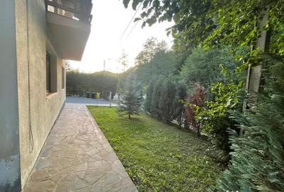 Casă cu 6 camere cu Teren 500 Mp în Firiza