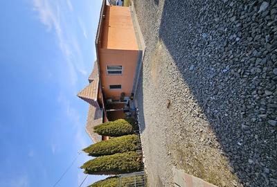 Casă cu 4 camere cu Teren 1300 Mp în Răscruci - 2