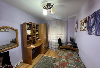 Ap. 3 camere de inchiriat Centru - 6